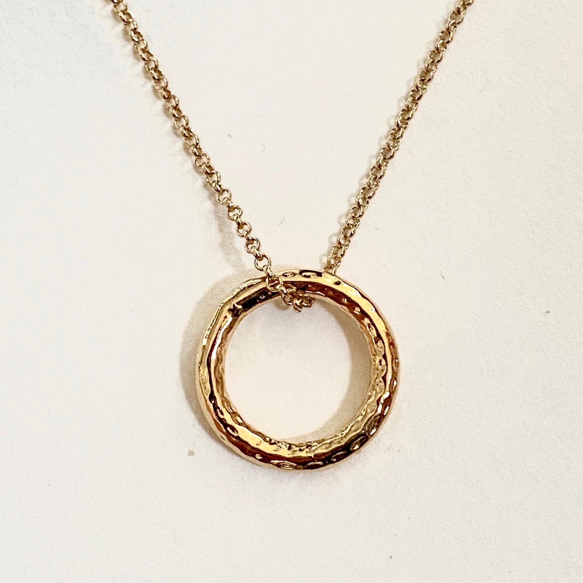 Collier CB 013