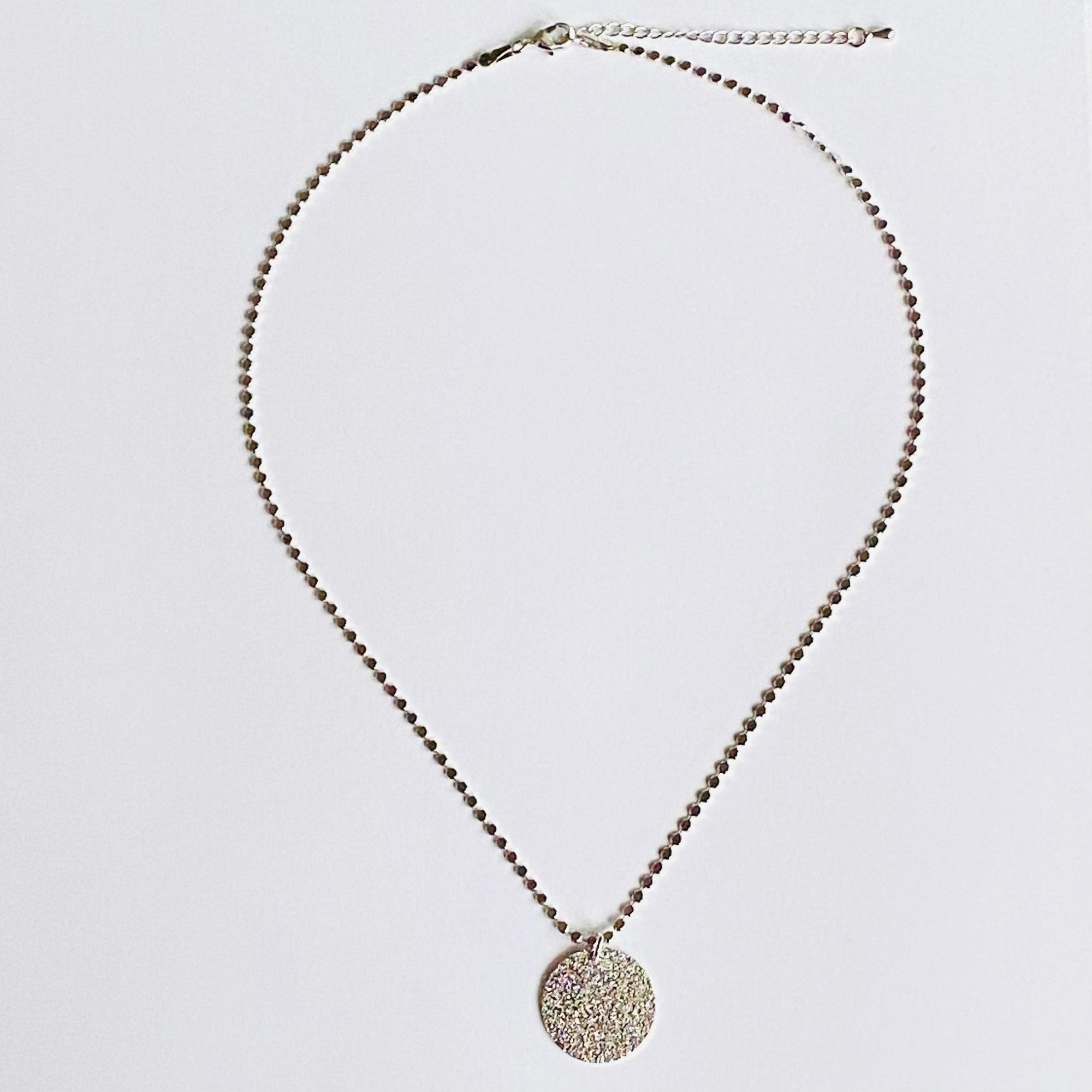 Collier CB 006