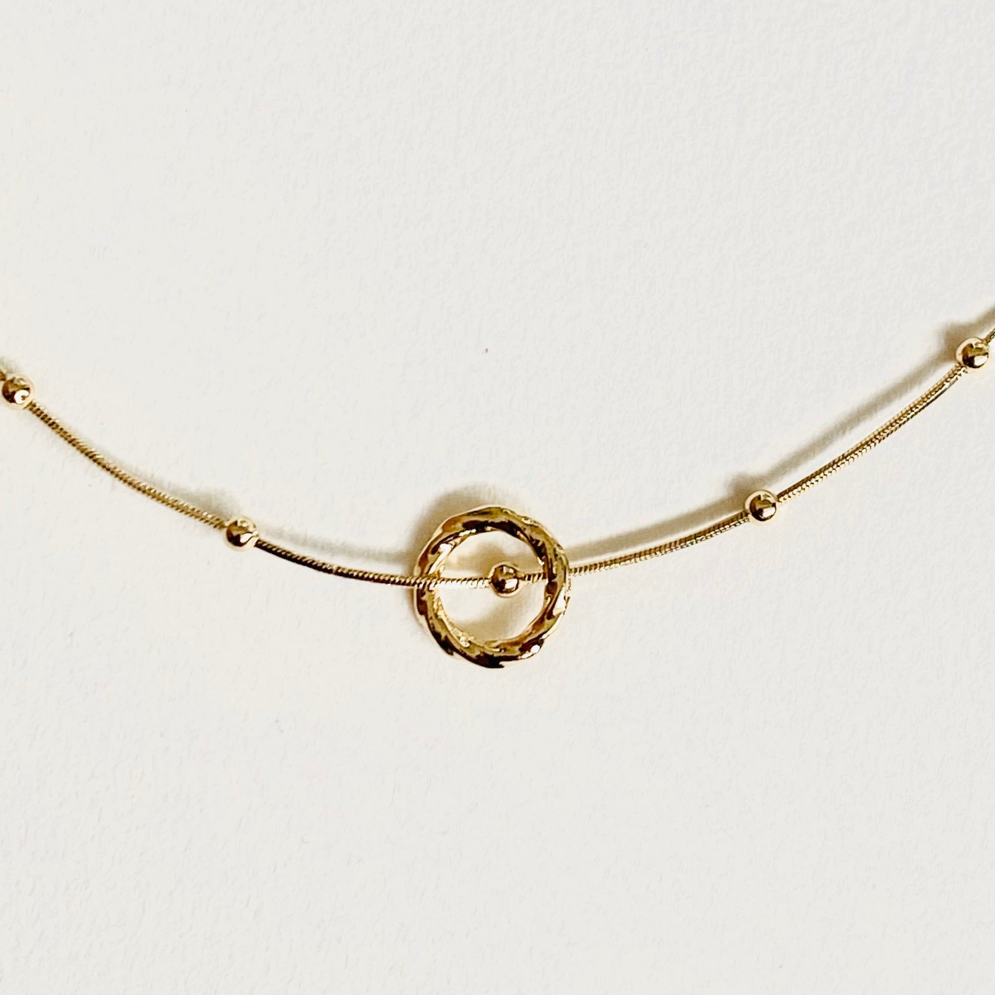 Collier CB 011