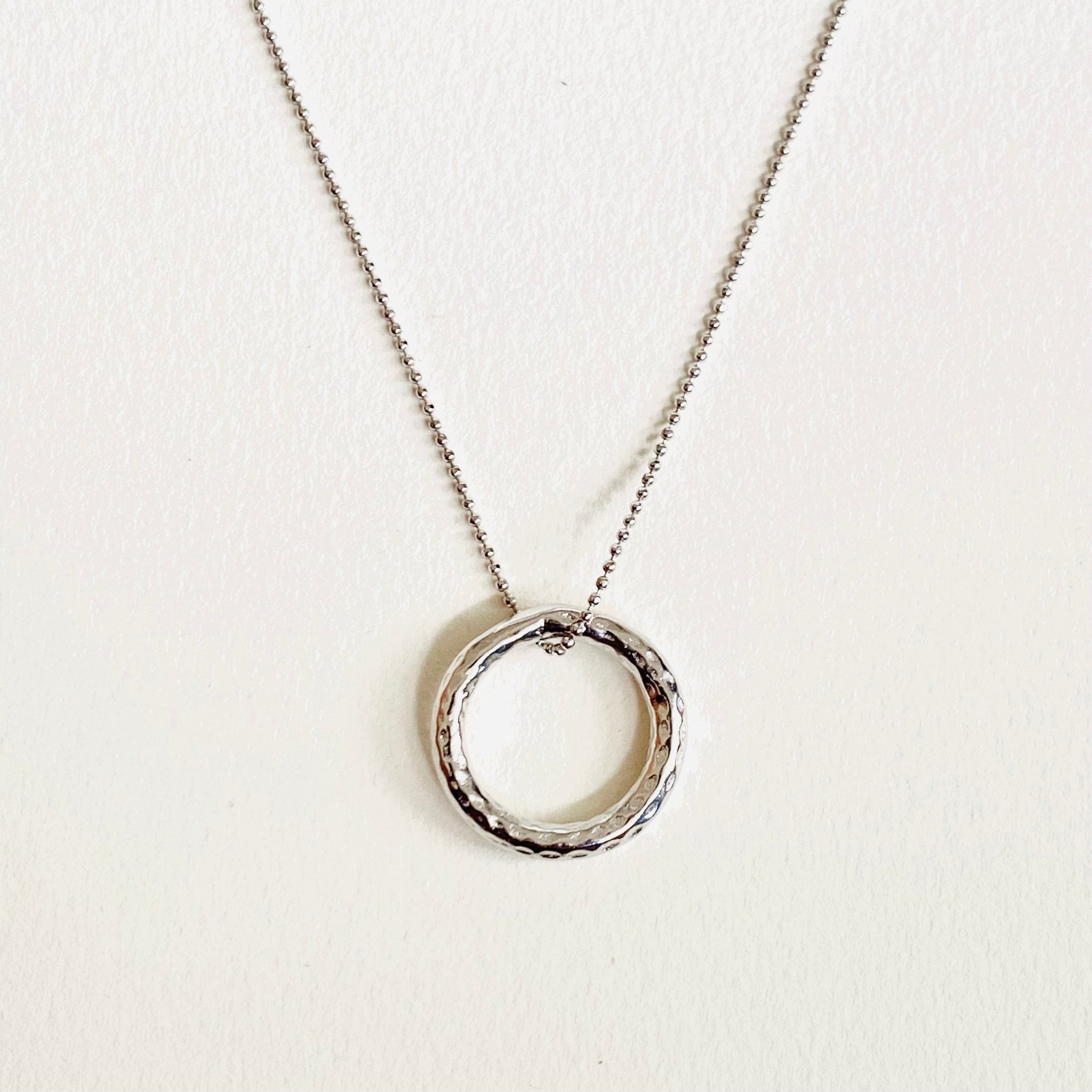 Collier CB 013