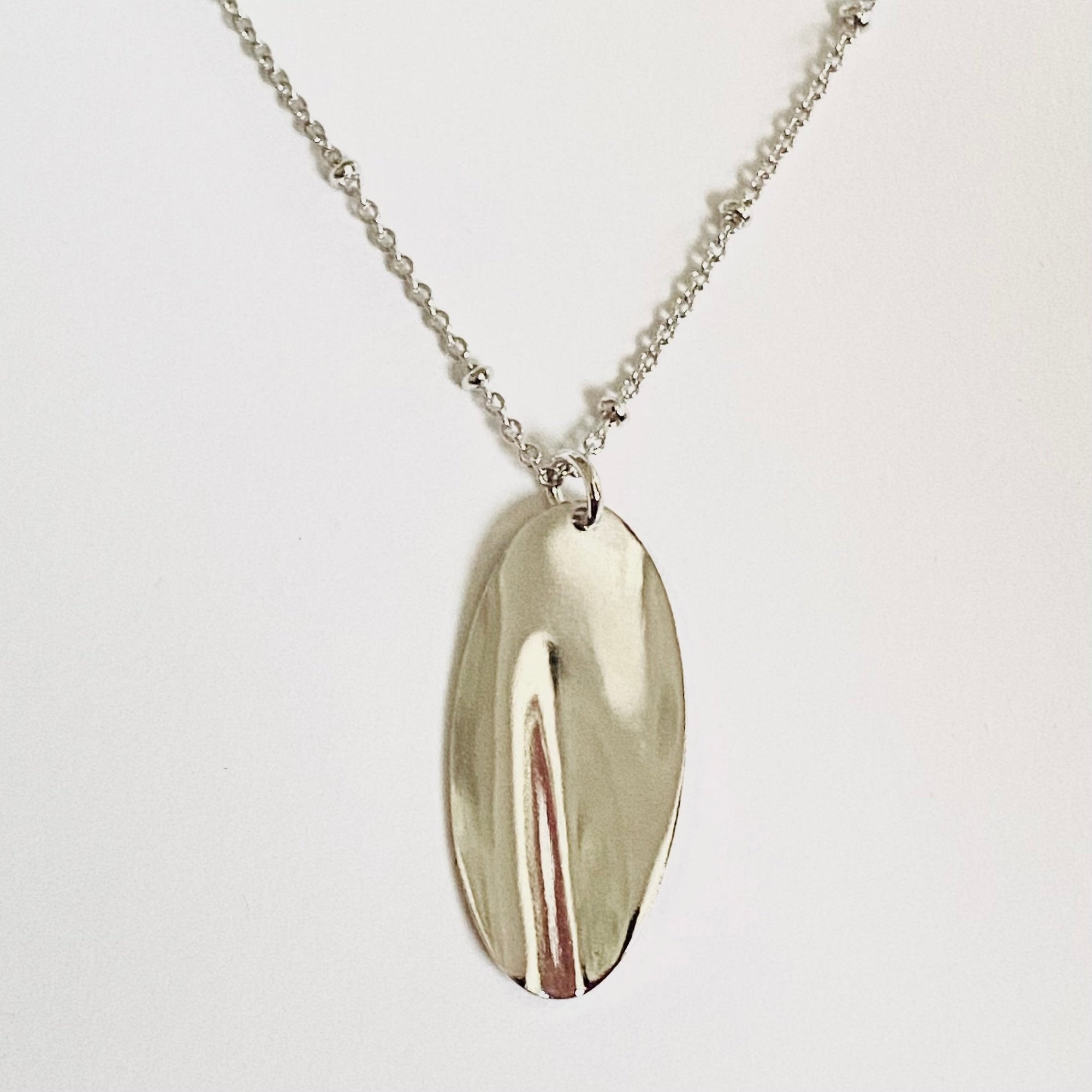 Collier CB 015
