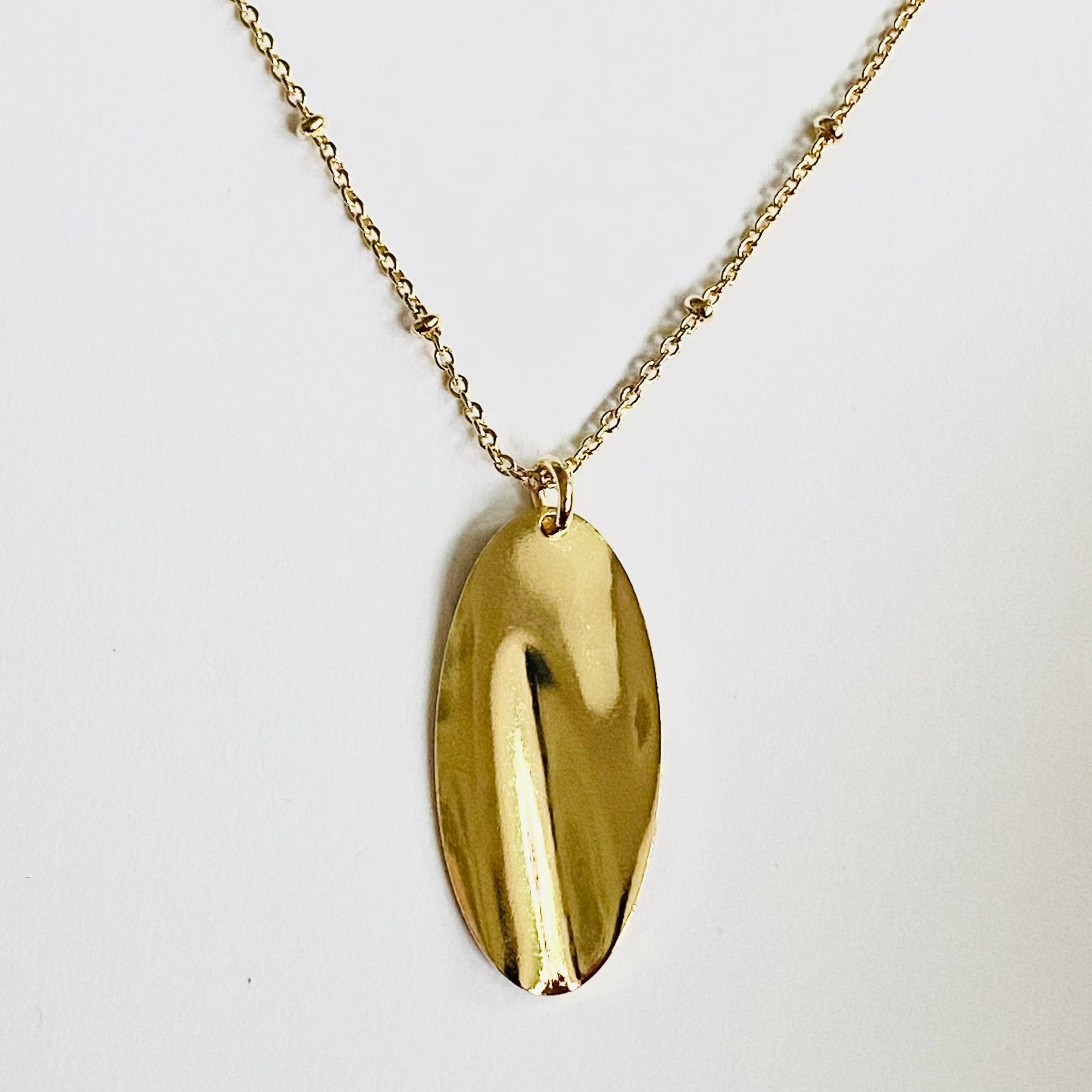 Collier CB 015