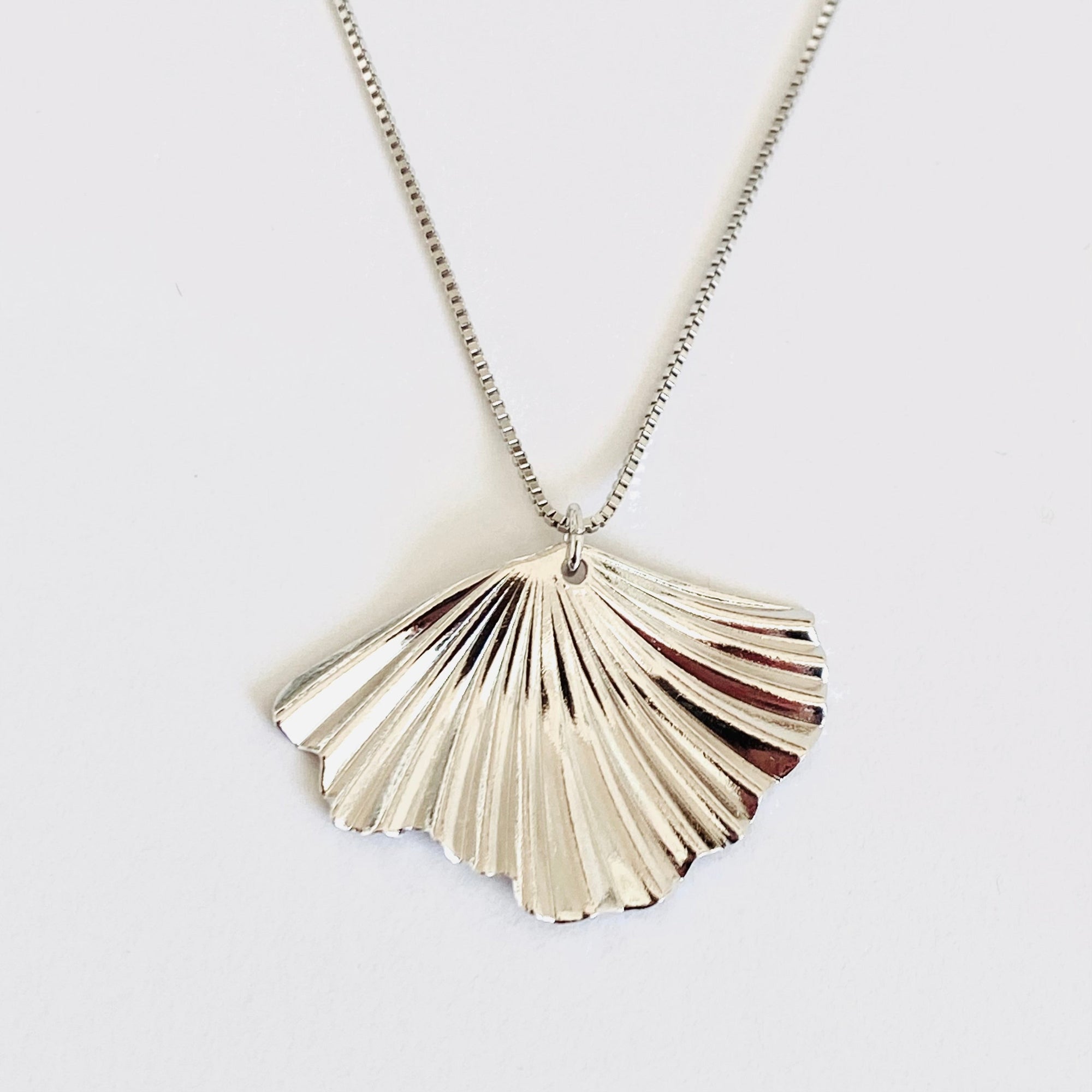 Collier CB 027