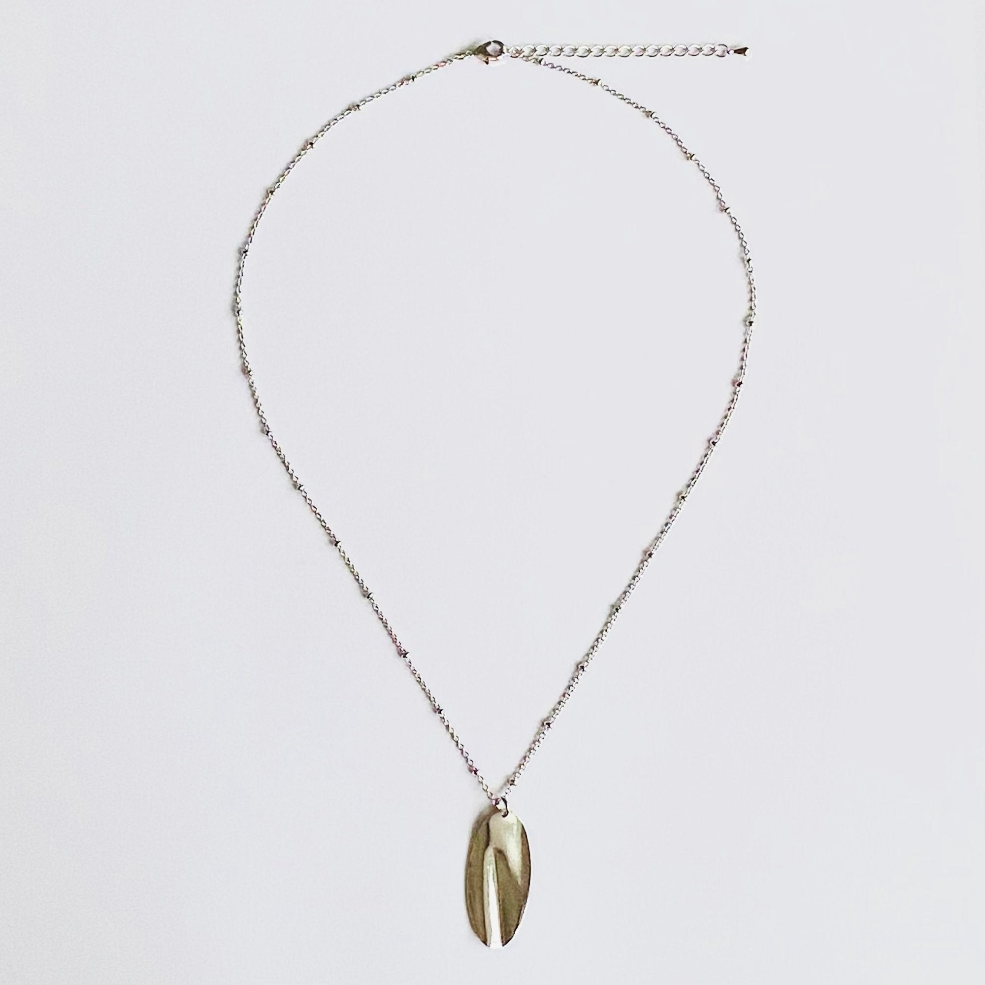Collier CB 015