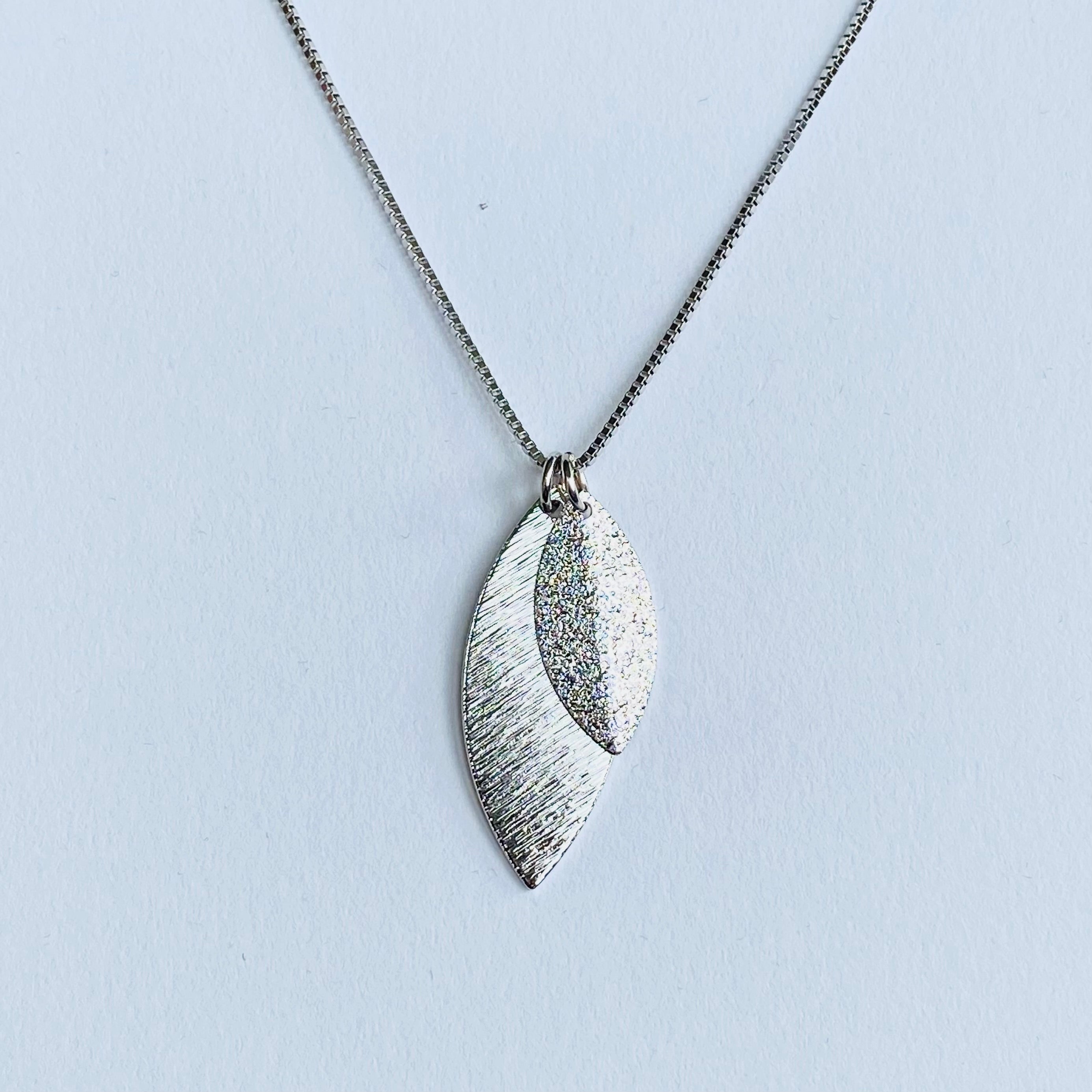 Collier CB50 035