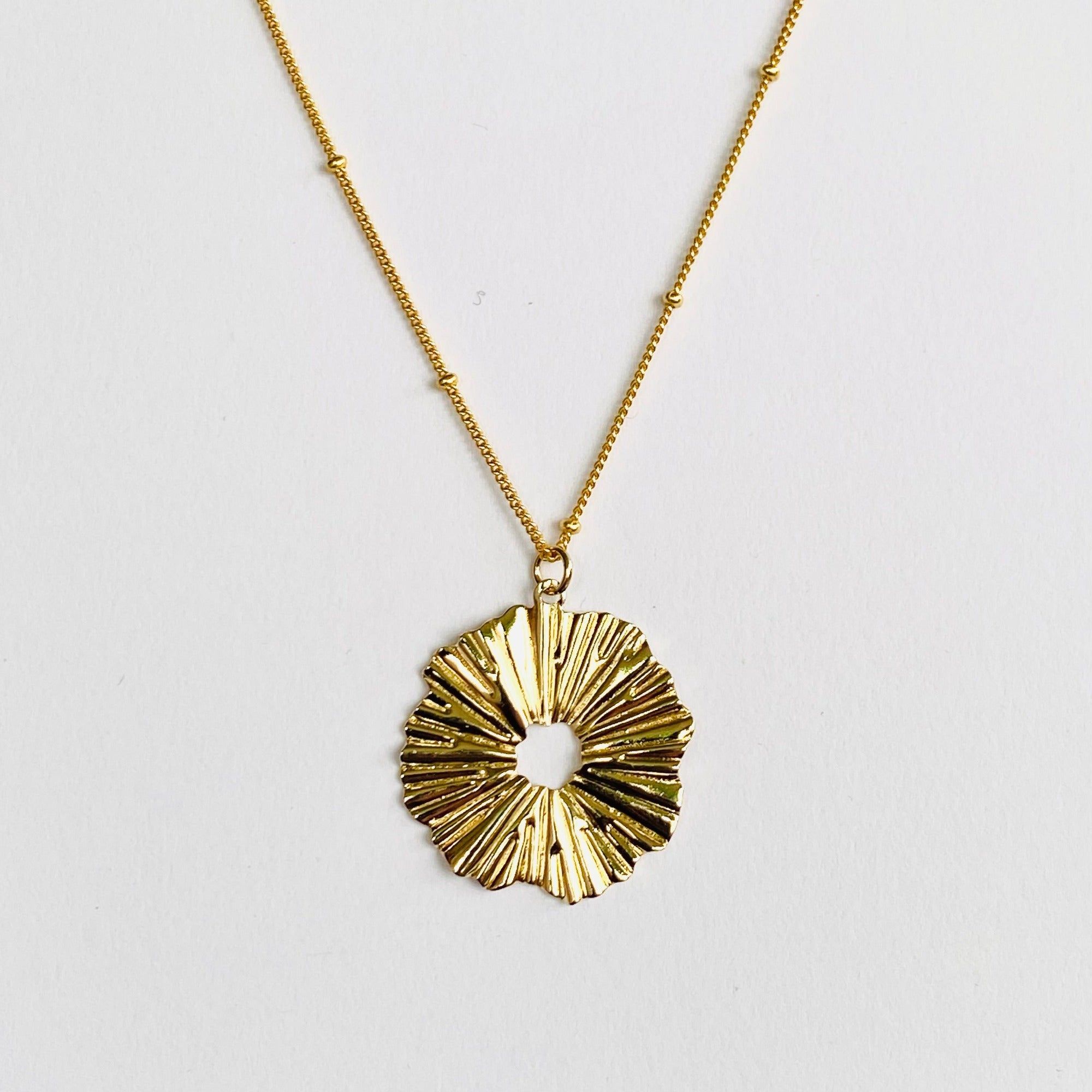 Collier CB50 038