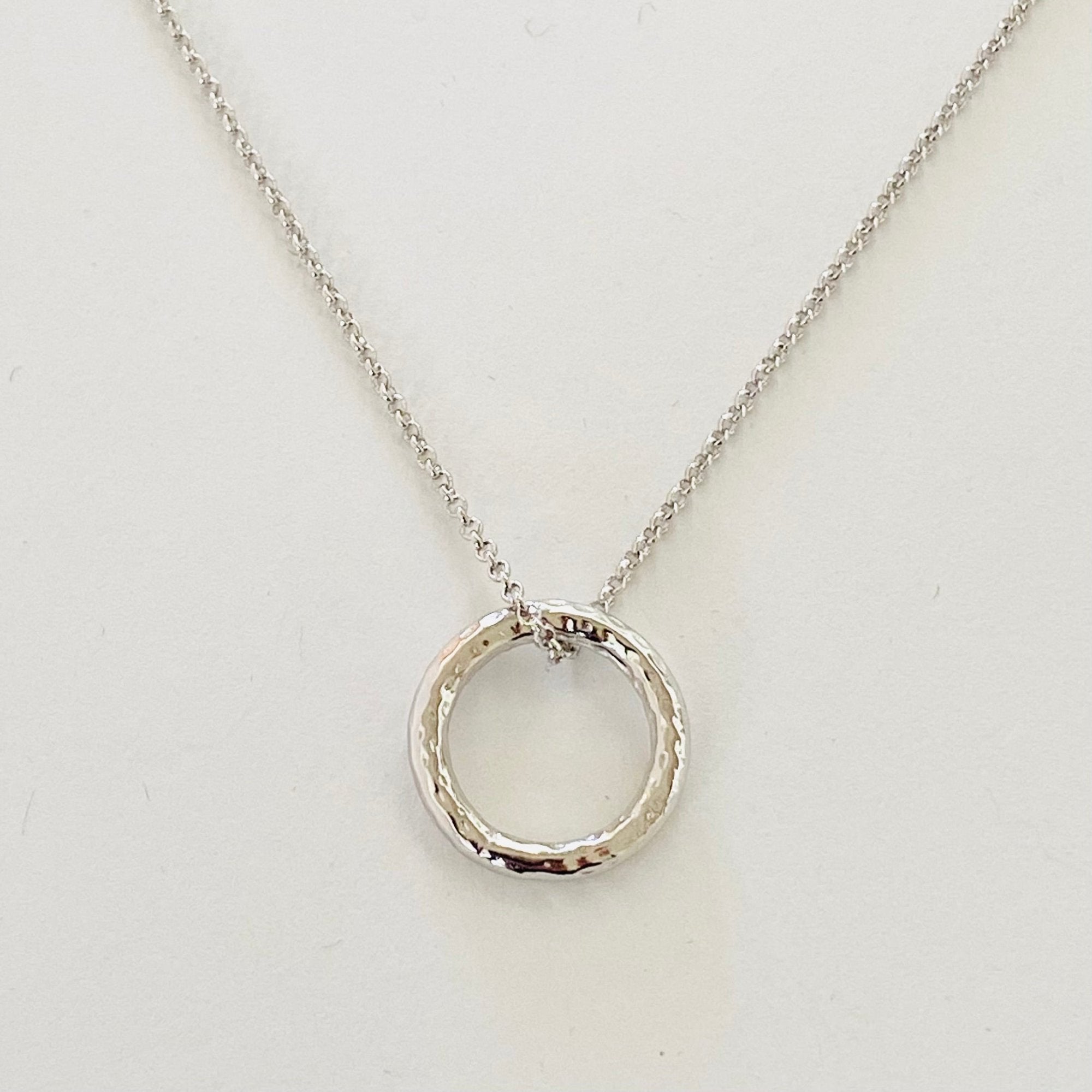 Collier CB 013