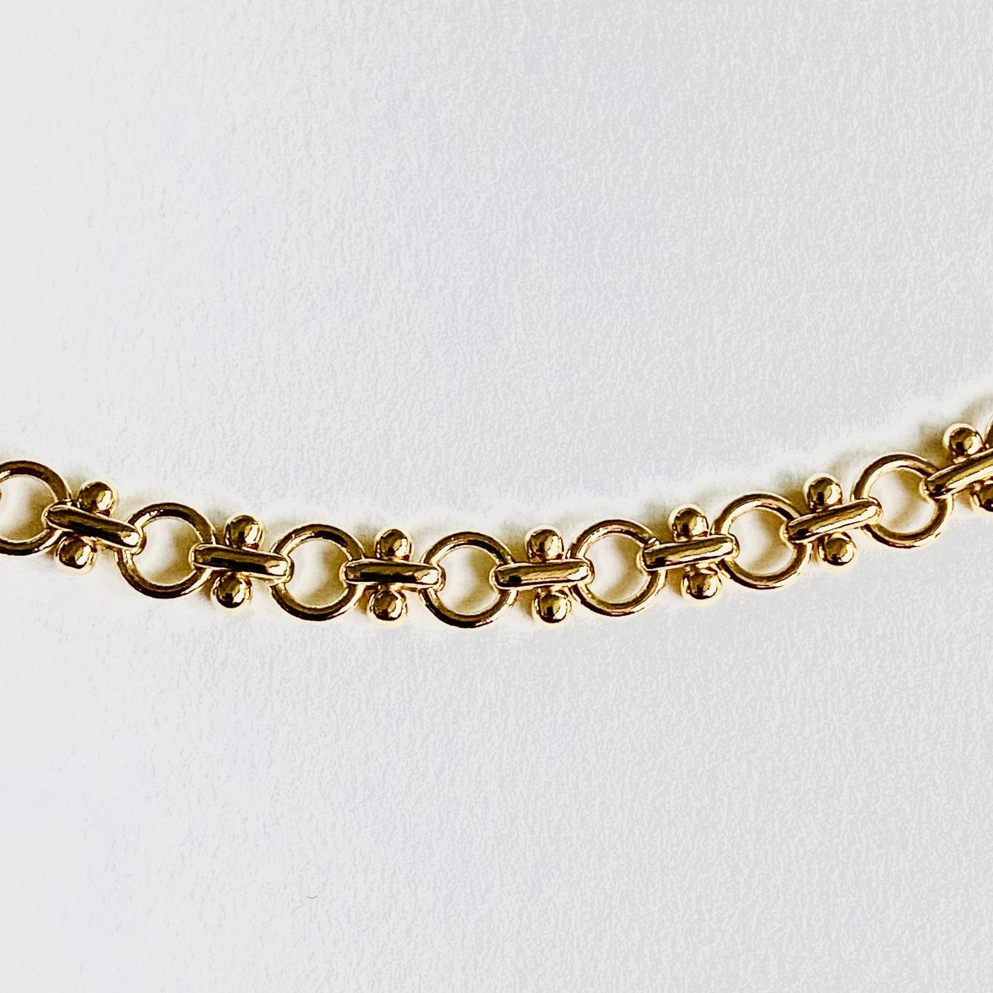 Collier CB 016
