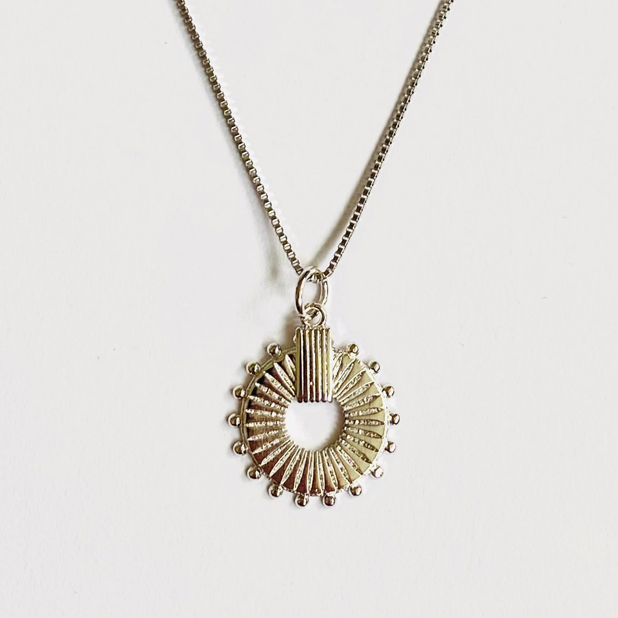 Collier CB45 007