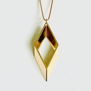 Collier CB50 041