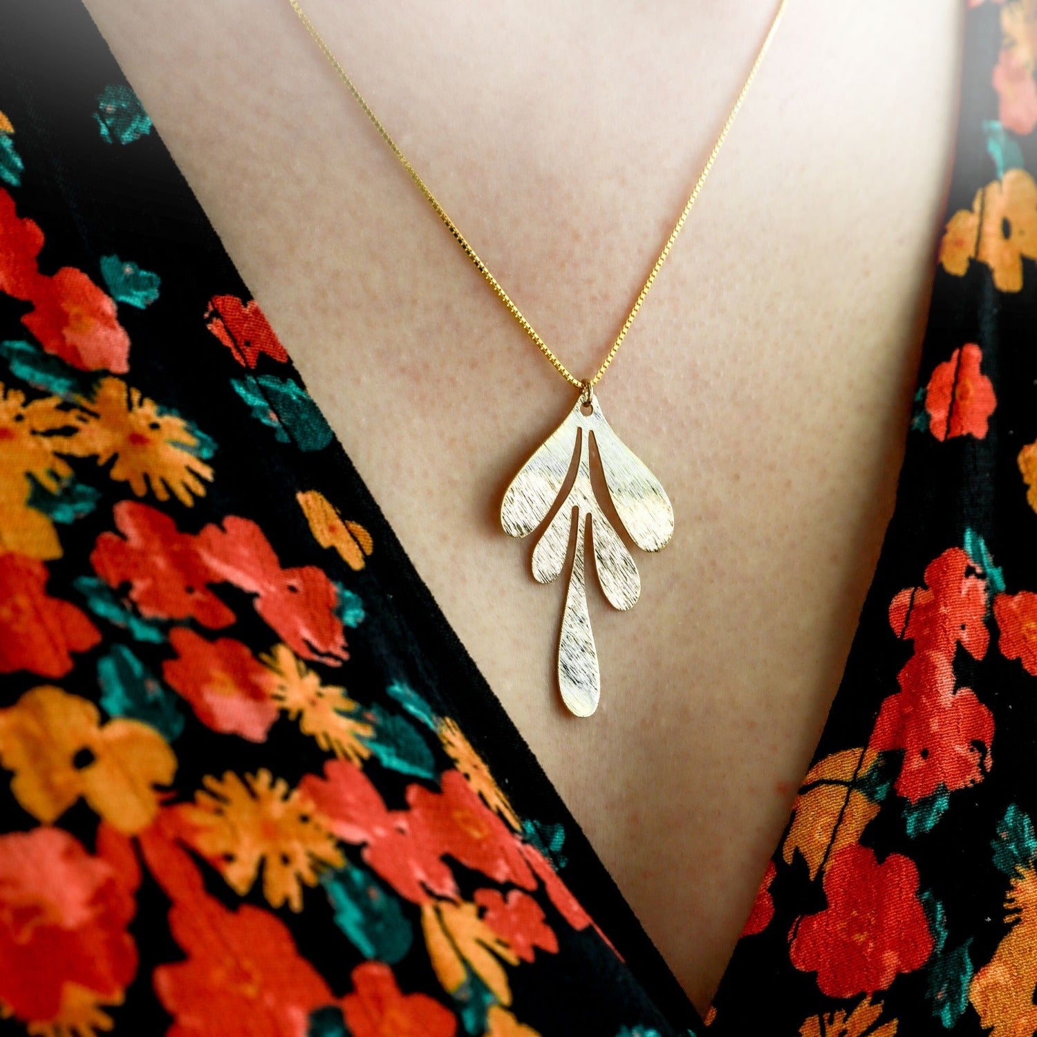 Collier CB50 002