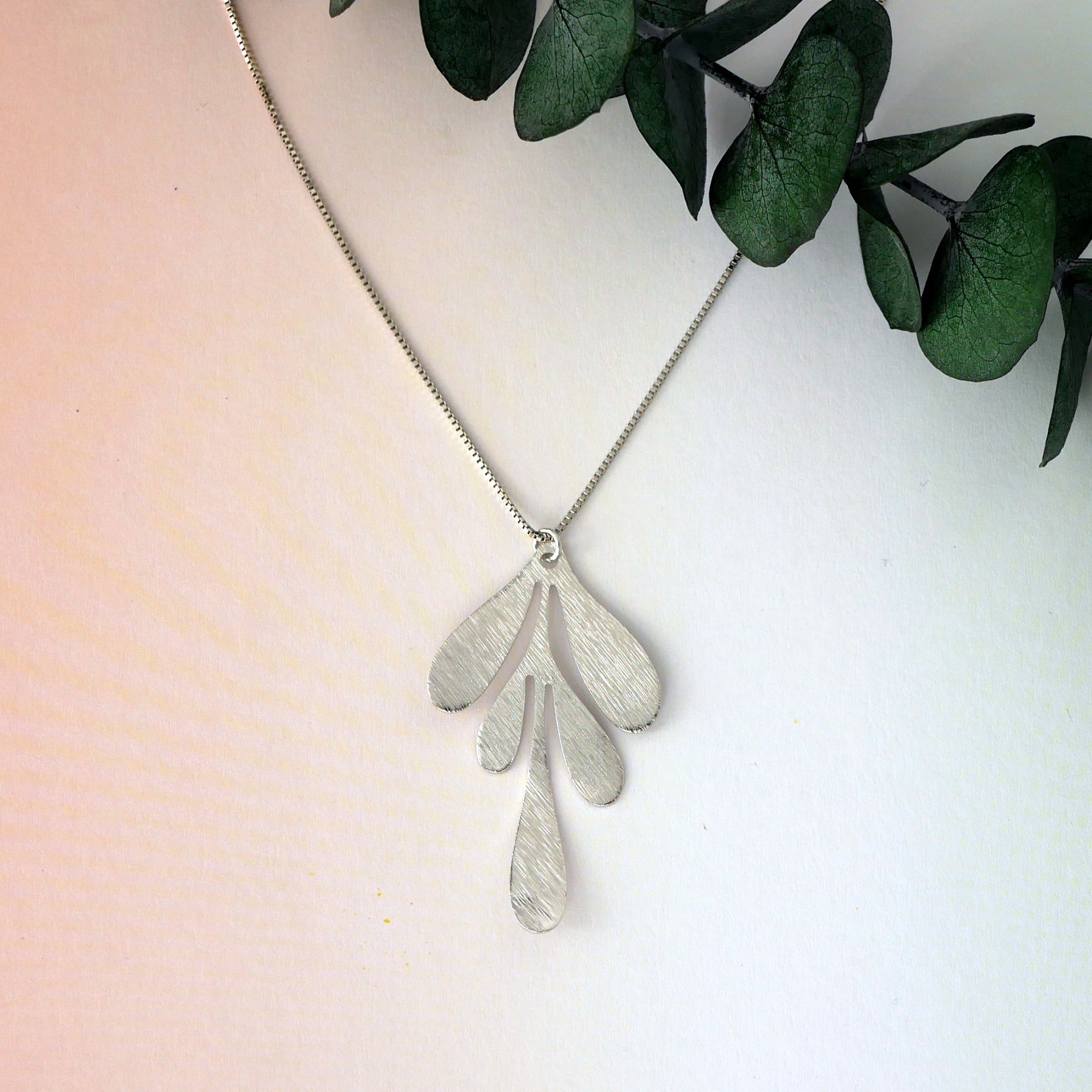 Collier CB50 002