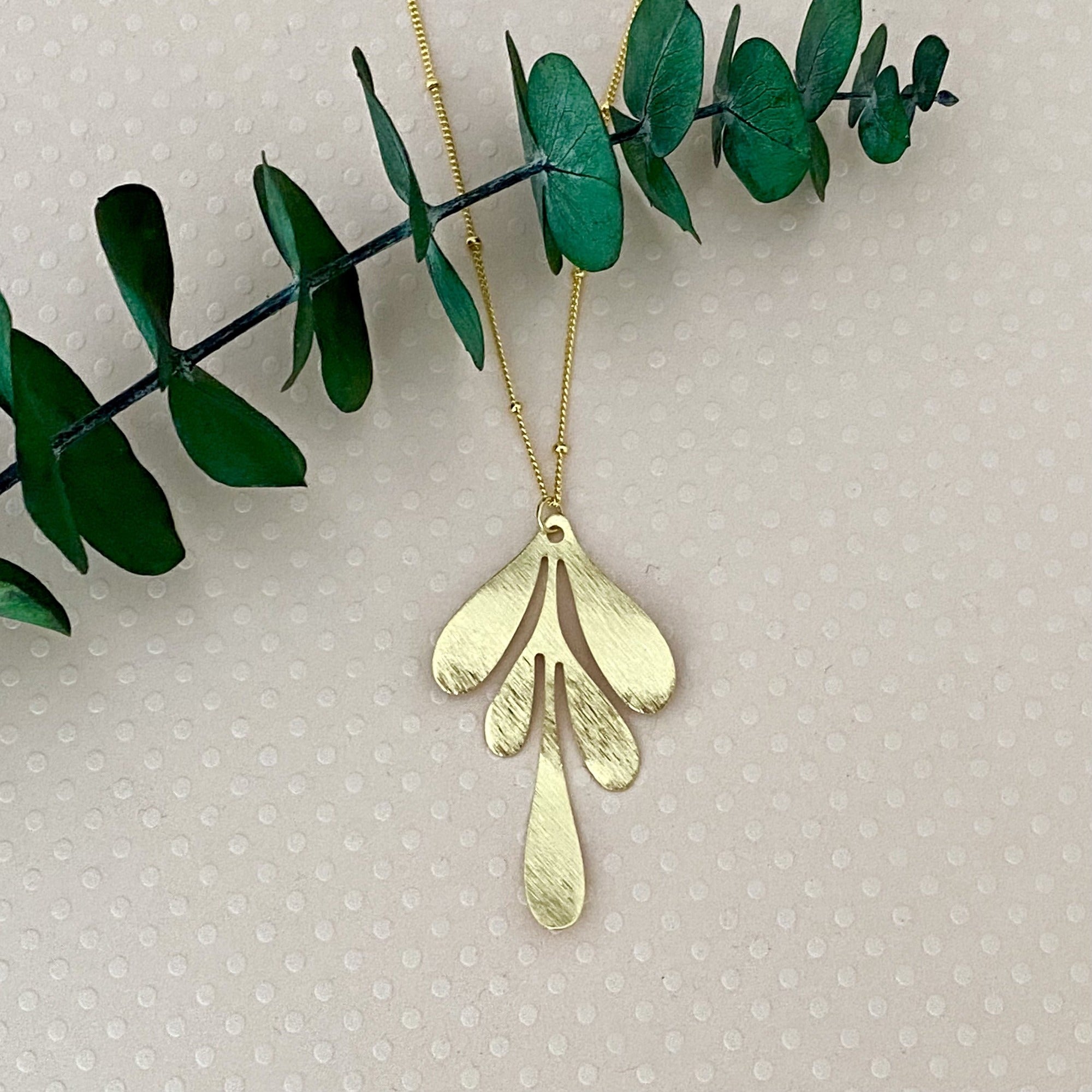 Collier CB50 002